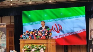 احمدینژاد: آمدهام تا به همه ایرانیان بگویم که ایستادگی برای آزادی، حق انتخاب و اعمال اراده ملی ایستادن در راستای درست تاریخ است