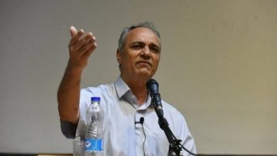 زیدآبادی در واکنش به ادامه داشتن «گشت حجاب» ؛ از مهمترین وعدههای رئیس جمهور در همین ابتدای کار آن هم با لحنی که انگار او هیچکاره است؟