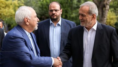 ظریف به شایعات پایان داد:همسر و فرزندانم ساکن ایران عزیز هستیم/هیچ نهادی مخالف معاونت من نبود/به پزشکیان باور دارم