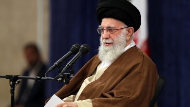رهبر معظم انقلاب با اشاره به تحولات اخیر سوریه: در همین شرایط دشوار هم آماده بودیم؛ به من گفتند همهی امکاناتی که برای سوریها لازم است آماده کردهایم و آمادهایم که برویم