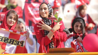 جبههی پایداری یکهتازِ اصفهان؛ بانوان حق ورود به بازی پرسپولیس-ذوبآهن را ندارند!