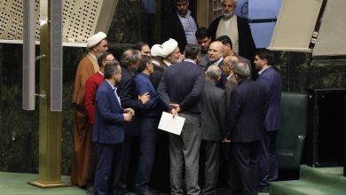 افشاگری روزنامه نزدیک به قالیباف از علت فشار تندروها درباره قانون عفاف و حجاب