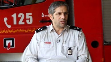 سخنگوی آتش نشانی تهران: آتش سوزی بندرعباس از نوع ترکیبی بود / پارچه، لوازم خودرویی، موادی که پایه نفتی دارند و مواد شیمیایی هم وجود داشت؛ یکی از کانتینرها رو باز کردیم، پر از ماهی بود