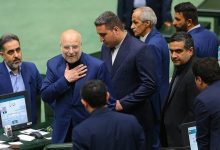 قالیباف با ۲۱۹ رأی رییس مجلس باقی ماند