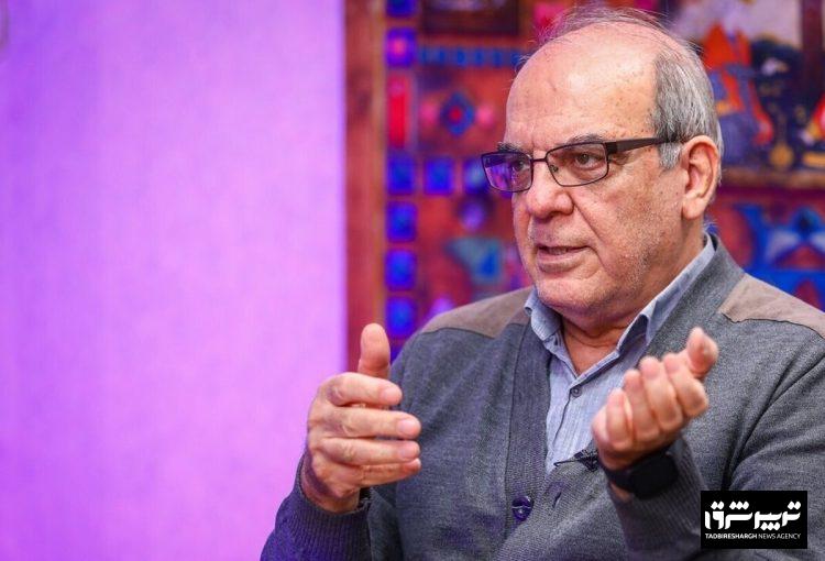 عباس عبدی: نظرسنجی تصویری کنید و از مردم بپرسید کدام پوشش را حق زنان می‌دانند