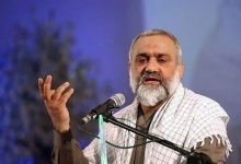معاون هماهنگ کننده سپاه پاسداران انقلاب اسلامی در پاسخ به یاوه گویی های اخیر رئیس جمهور آمریکا بیان کرد: اگر کوچک‌ترین تعرضی به هر یک از مراجع تشیع کنید چه موفق باشد و چه ناموفق، یک کارگزار آمریکایی از این منطقه زنده بیرون نخواهد رفت و همه دیپلمات‌ها و نظامیان و کارمندان آمریکایی در منطقه اگر کشته نشوند اسیر خواهند شد. به گزارش خبرگزاری خبرآنلاین، سردار نقدی در پاسخ به یاوه گویی های اخیر ترامپ اورا فردی کودن و احمق دانست و عنوان کرد: دونالد ترامپ به خاطر همین حماقت معنی پیام آیت الله العظمی سیستانی را نفهمید و تهدیدات ابلهانه خود را تکرار می‌کند. بنابر روایت ایسنا، وی در ادامه افزود: تفسیر دقیق این پیام را به او ابلاغ می‌کنم: یا دونالد ترامپ اسمع، افهم. اگر کوچک‌ترین تعرضی به هر یک از مراجع تشیع کنید چه موفق باشد و چه ناموفق، یک کارگزار آمریکایی از این منطقه زنده بیرون نخواهد رفت و همه دیپلمات‌ها و نظامیان و کارمندان آمریکایی در منطقه اگر کشته نشوند اسیر خواهند شد. تکرار این تهدیدات ابلهانه هم حتی اگر با عمل توأم نباشد بی پاسخ نخواهد ماند. خفه شو و سر جایت بنشین بی‌ادب.
