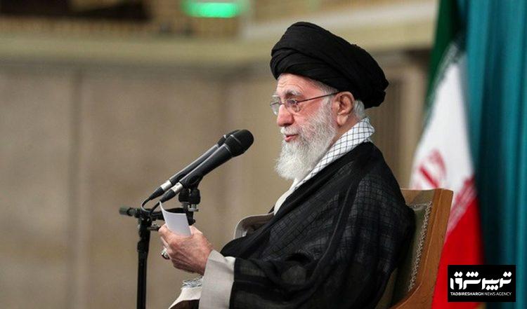 رهبر معظم انقلاب: آمریکایی‌ها بدانند ملت ایران تسلیم‌شدنی نیست و هرگونه ورود نظامی آنها بدون تردید با صدمه جبران‌ناپذیر همراه خواهد بود