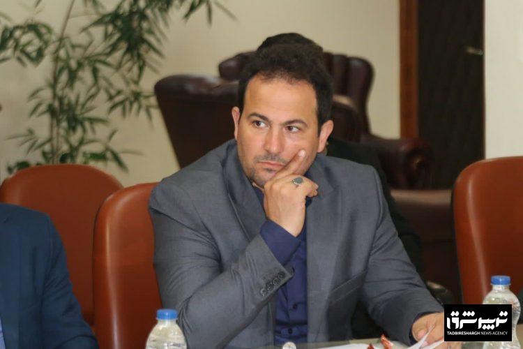 فرماندار لاهیجان در نشست با مدیرعامل شهرک‌های صنعتی گیلان: حمایت از سرمایه‌گذاری و رفع موانع تولید در اولویت است