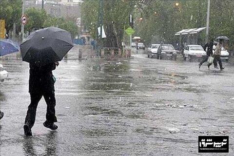 مدیرکل هواشناسی استان خبر داد: هشدار رگبار و رعد و برق در گیلان/ احتمال آب‌گرفتگی و سیلاب تا پنجشنبه