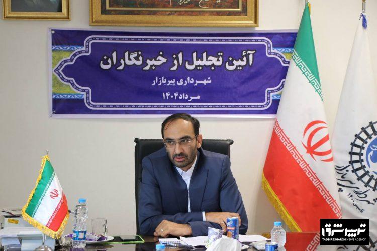 شهردار پیربازار در جمع خبرنگاران: بعد از گذشت چهار سال هنوز ادارات خدمات رسان در شهر مستقر نیستند