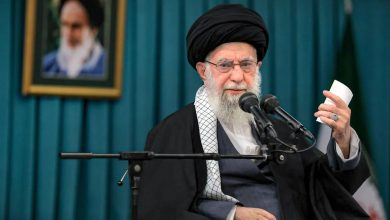 رهبر معظم انقلاب: مسئولان و صاحبان قلم، راویان قدرت و قوت باشند، نه راوی ضعف‌ها