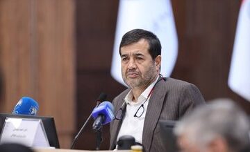 چراغ سبز وزیر به ورزشکاران مهاجر/دنیامالی: قدمشان روی چشم!