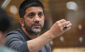 علیرضا دبیر: آن ور آبیها درباره ورزش ایران سیاهنمایی میکنند