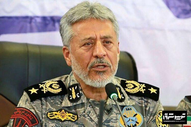 امیر دریادار سیاری: تا زمانی که نیروهای مسلح آمادگی داشته باشد، دشمن توان تعرض نخواهد داشت