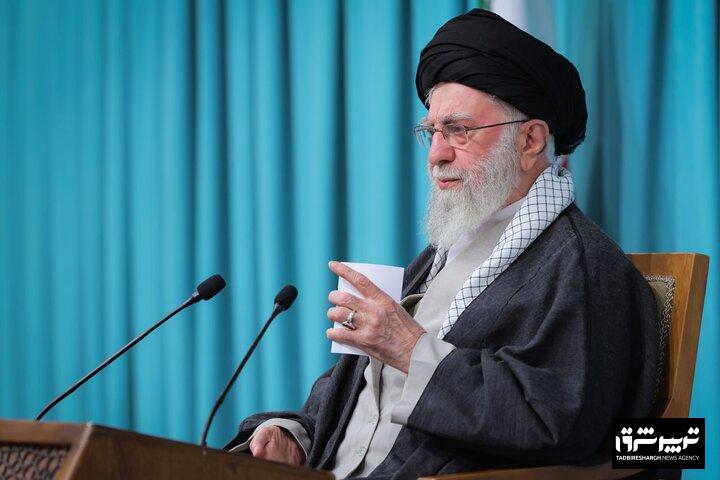 رهبر انقلاب: نوآوری علمی و اندیشه سیاسی دو ویژگی برجسته علامه نائینی
