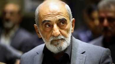 حمله شدید حسین شریعتمداری به حسین مرعشی بخاطر مطرح کردن ناکافی بودن اختیارات رئیس جمهور