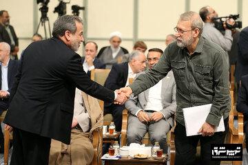 واکنش عراقچی به اظهارات لاریجانی درباره پیام تهدیدآمیز آمریکا/ مذاکره غیر مستقیم با آمریکا در دستورکار است؟