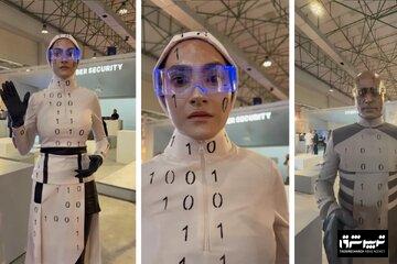 ربات انسان‌نما یا انسان ربات‌نما!/ طنز تلخ شبه‌ربات‌ها در کیش خبرساز شد