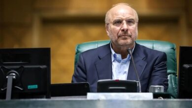 قالیباف: در صورت ناکامی اقدامات معیشتی دولت و عدم ترمیم کابینه، نمایندگان مجبور به آغاز فرآیند استیضاح خواهند شد