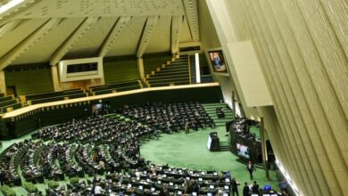 جلسه مجلس برای بررسی مشکلات ارزی و معیشتی غیرعلنی شد