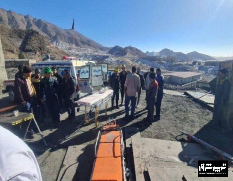هلال احمر: ریزش یک معدن سنگ‌آهن در بافق یزد / محبوس شدن ۲۴ نفر زیر آوار 
