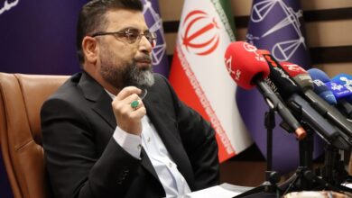 سخنگوی سازمان تعزیرات حکومتی در واکنش به گرانی‌های اخیر برخی کالاهای اساسی و مطالب مطرح‌شده در این زمینه گفت: سازمان تعزیرات حکومتی در ماه‌های اخیر با اجرای یک طرح نظارتی جامع در حوزه کالاهای اساسی، حضور میدانی مؤثر و هدفمند در بازار داشته و مقابله با تخلفات اقتصادی را به صورت عملی و قاطع دنبال کرده است.