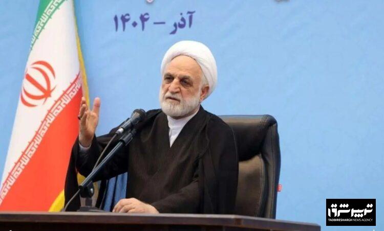 رئیس قوه قضائیه:
همه کسانی که به نحوی مسئله امنیتی داشتند را فعلا از فهرست عفو‌ها خارج کردم