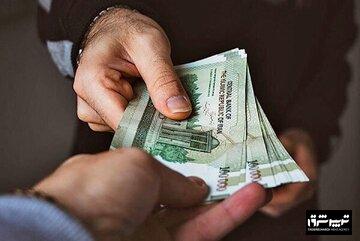 کف سبد معیشتی ۷۰ میلیون تومان شد؟/ قیاسی: دستمزد را ۵۰ درصد هم اضافه‌ کنند، باز هم در سفره مردم تاثیری ندارد
