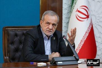 پاسخ جالب پزشکیان به سوالی درباره مذاکرات ایران و آمریکا در جمع خبرنگاران