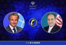 «رافائل گروسی» مدیرکل آژانس بین‌المللی انرژی اتمی امروز (چهارشنبه) در تماسی با «سید عباس عراقچی» وزیر امور خارجه کشورمان آخرین تحولات مرتبط با روند مذاکرات غیرمستقیم ایران و آمریکا را مورد بحث و بررسی قرار داد.