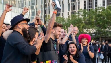 از هر ۴ گوشی هوشمند فعال در جهان در سال ۲۰۲۵، یک دستگاه آیفون بوده است